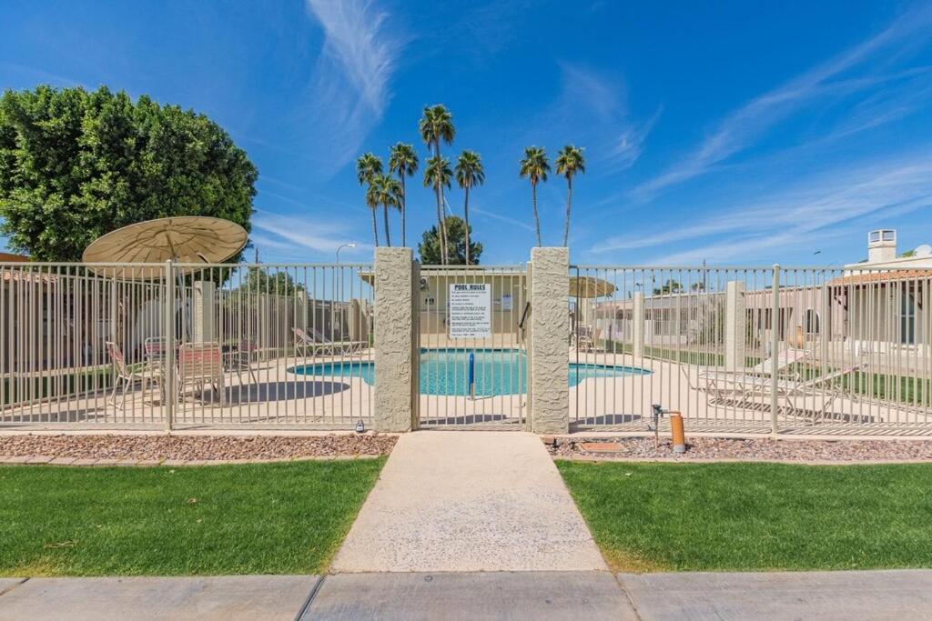 New Remodeled Home On Golf Course Mesa Exterior foto